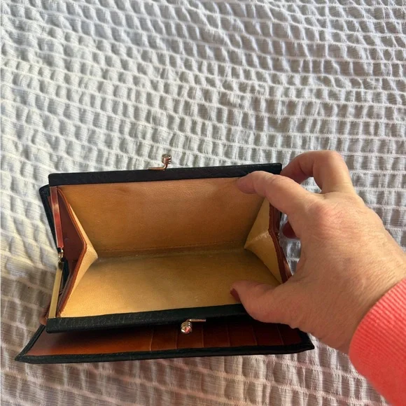 Dooney & Bourke Black and Tan Leather Wallet - Picture 3 of 3